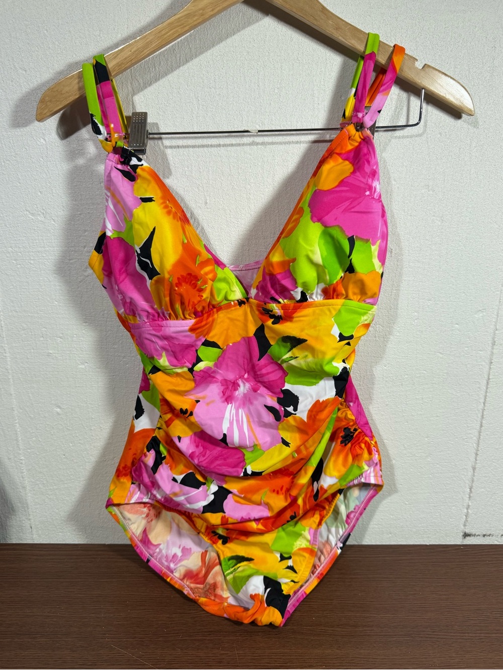 Croft and Barrow Floral Tummy Slimmer Women’s Swimsuit Sz 14